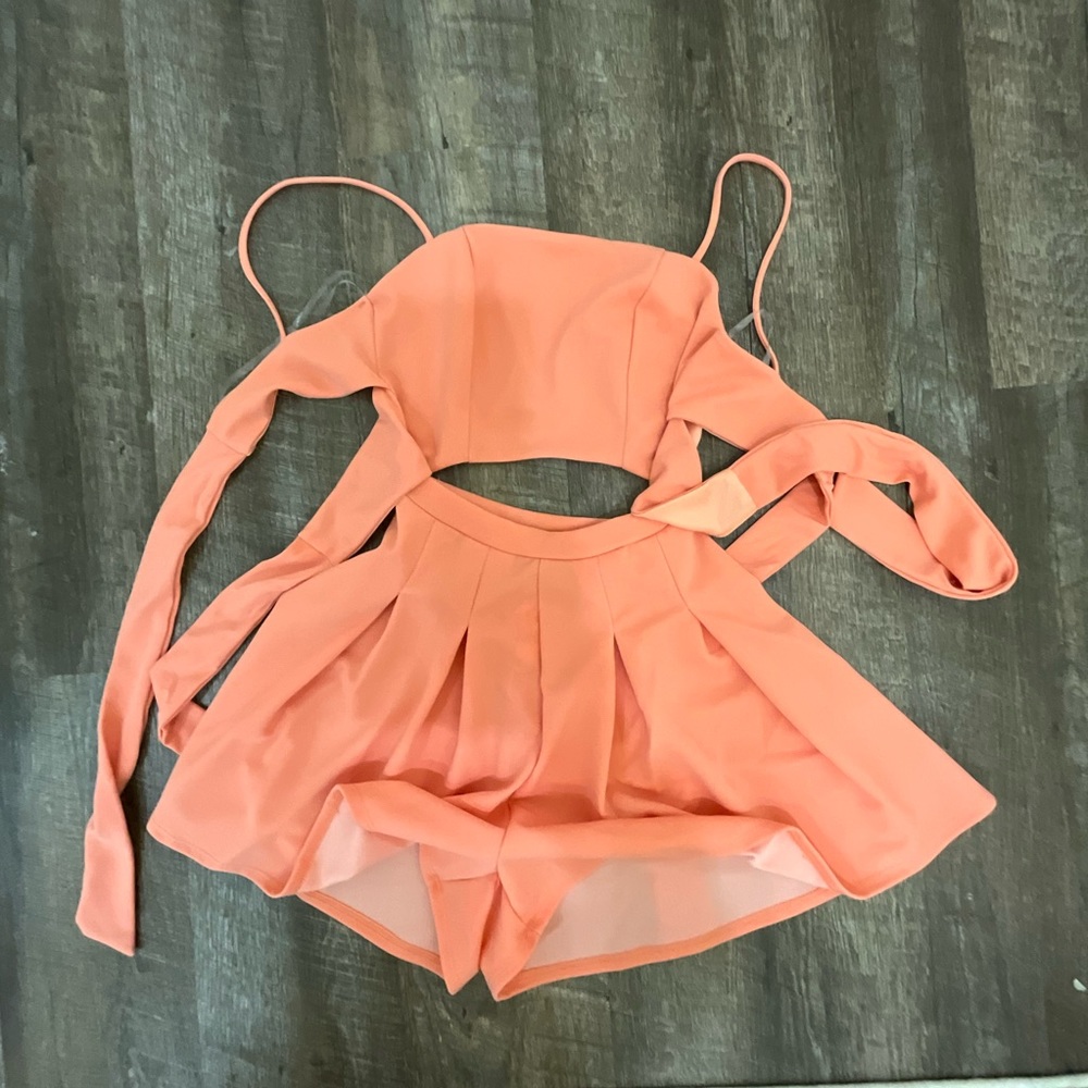NWT Windsor Peach Tie Back Romper Size XS